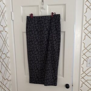Black and Gray Patterned Excellent condition Skirt length #4